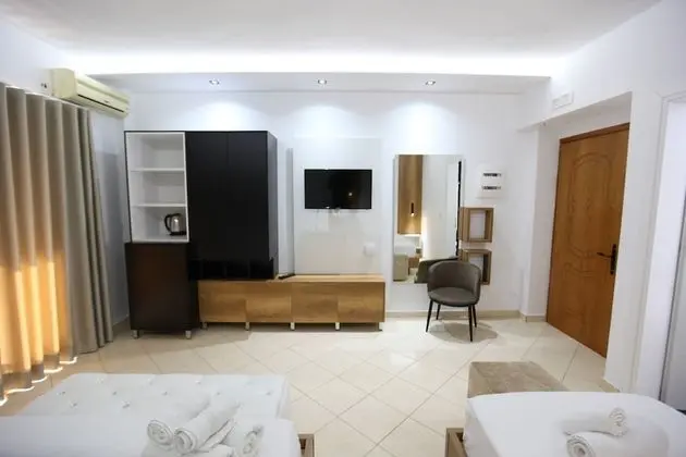 Deluxe Üç Kişilik Oda