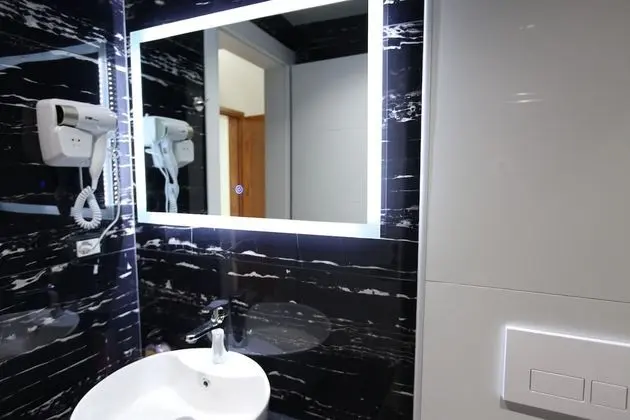 Deluxe Üç Kişilik Oda