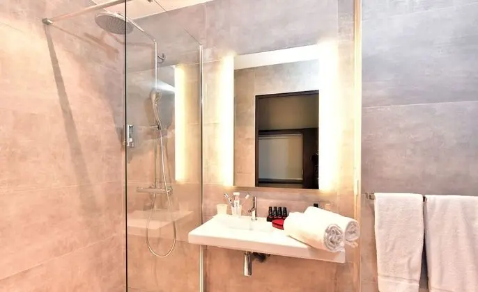 Superior Tek Büyük Yataklı Oda