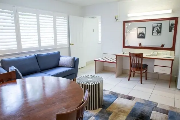 1 Bedroom Apartment, 1 Queen Bed