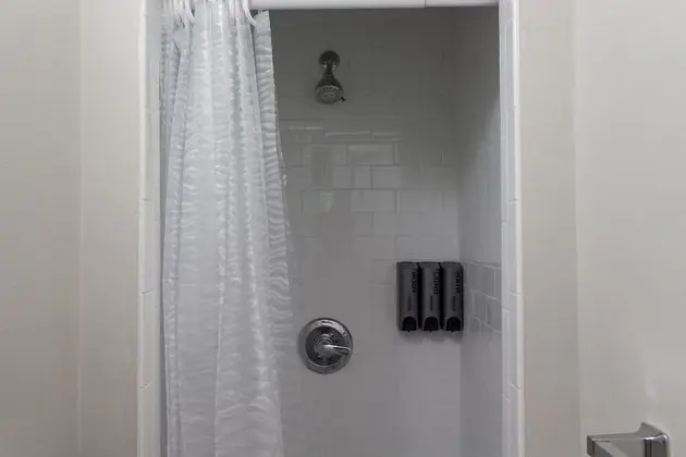 Family Tek Büyük Yataklı Oda, Ortak Banyo