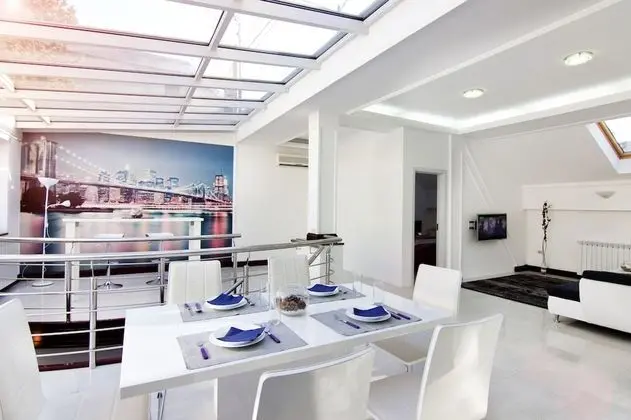 Luxury Two-Bedroom Apartment with Balcony