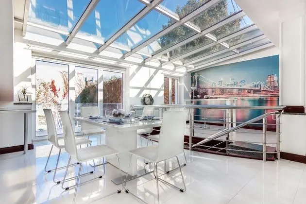 Luxury Two-Bedroom Apartment with Balcony