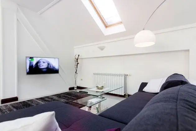 Luxury Two-Bedroom Apartment with Balcony