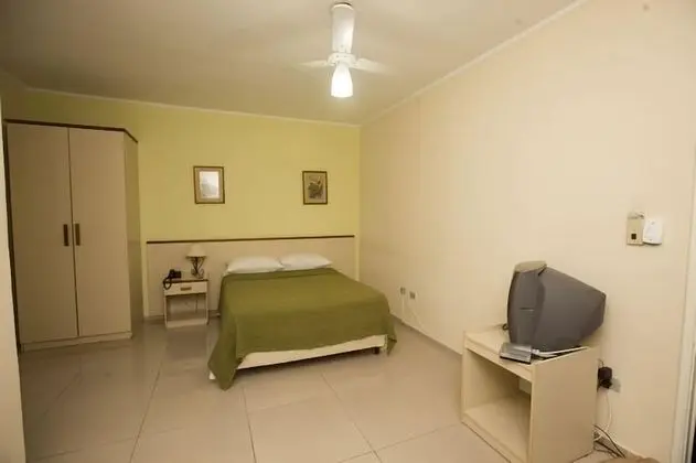 Üç Kişilik Oda