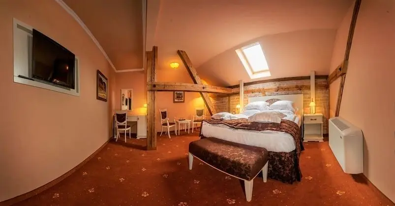 Deluxe Tek Büyük veya İki Ayrı Yataklı Oda