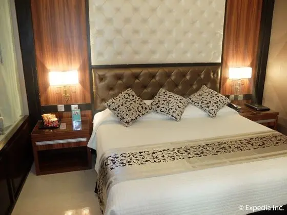 Jacuzzi Suite