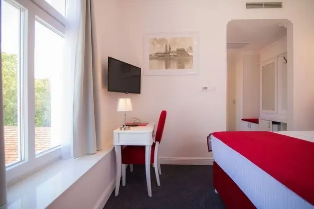 Standard Tek Büyük veya İki Ayrı Yataklı Oda