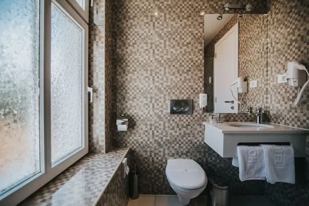 Standard Tek Büyük veya İki Ayrı Yataklı Oda