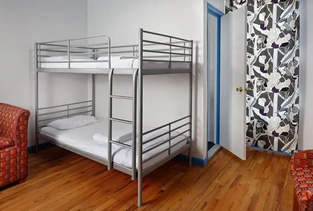 Ortak Ranzalı Oda, Özel Banyo (1 Bunk Bed in 2 Bed Shared Dorm)