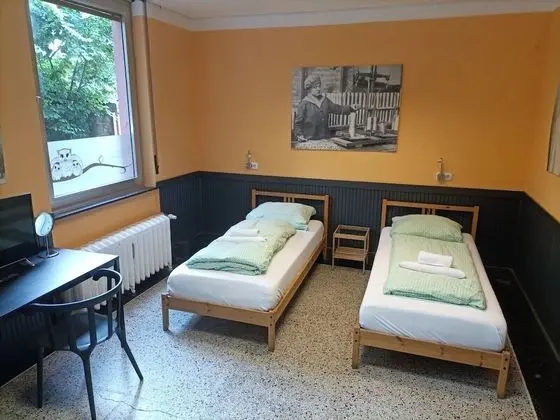 Basic İki Ayrı Yataklı Oda, Ortak Banyo