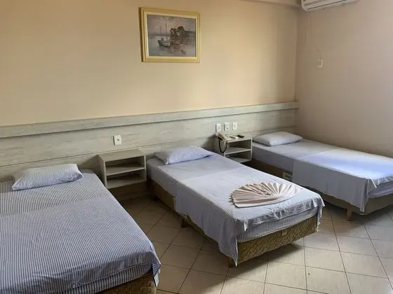 Üç Kişilik Oda