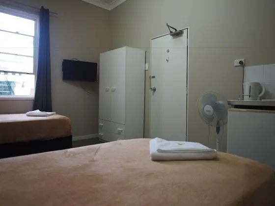 Standard Oda, Sigara İçilmez, Ortak Banyo (Twin ShareBathroom)