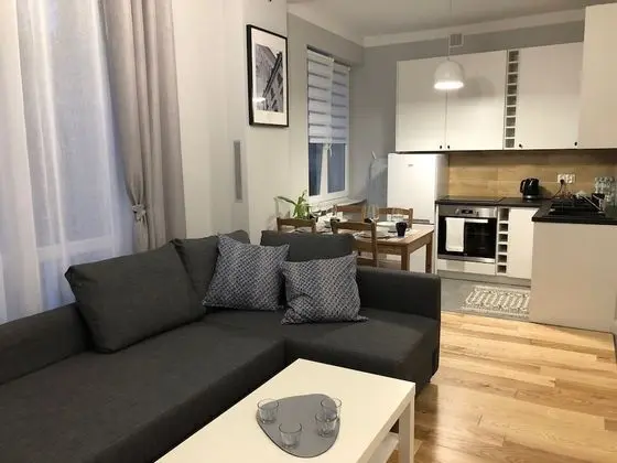Comfort Apart Daire, 1 Büyük (Queen) Boy Yatak ve Çekyat, Mutfak, Avlu Manzaralı