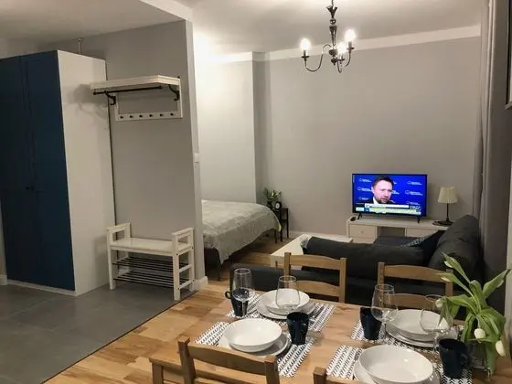 Comfort Apart Daire, 1 Büyük (Queen) Boy Yatak ve Çekyat, Mutfak, Avlu Manzaralı