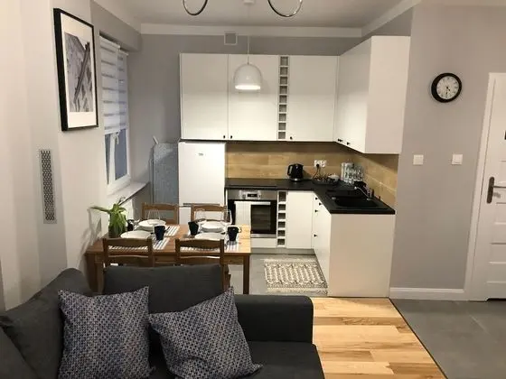 Comfort Apart Daire, 1 Büyük (Queen) Boy Yatak ve Çekyat, Mutfak, Avlu Manzaralı