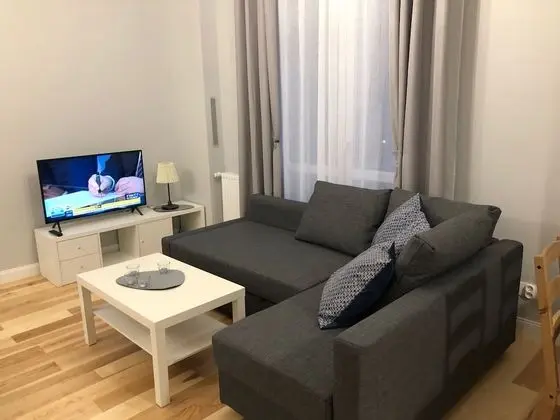 Comfort Apart Daire, 1 Büyük (Queen) Boy Yatak ve Çekyat, Mutfak, Avlu Manzaralı