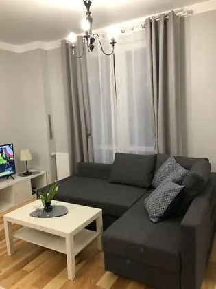 Comfort Apart Daire, 1 Büyük (Queen) Boy Yatak ve Çekyat, Mutfak, Avlu Manzaralı