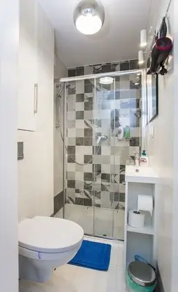 Comfort Apart Daire, 1 Yatak Odası, Küçük Mutfak, Bahçe Manzaralı