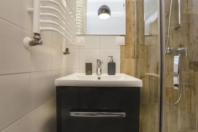 Comfort Apart Daire, Küçük Mutfak, Avlu Manzaralı
