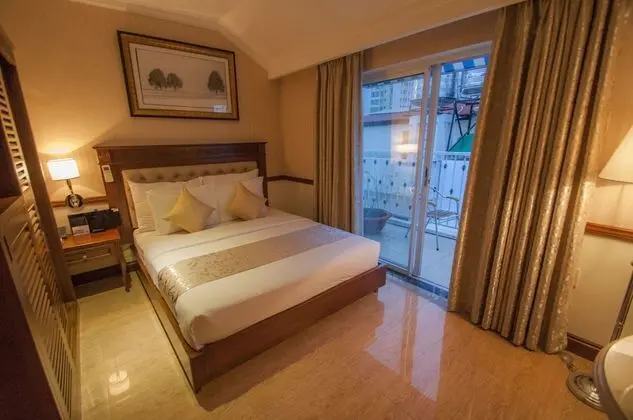 Deluxe Tek Büyük Yataklı Oda