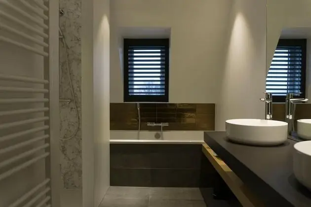 Superior Tek Büyük veya İki Ayrı Yataklı Oda