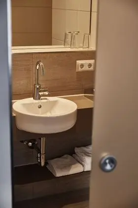 Tek Büyük veya İki Ayrı Yataklı Oda