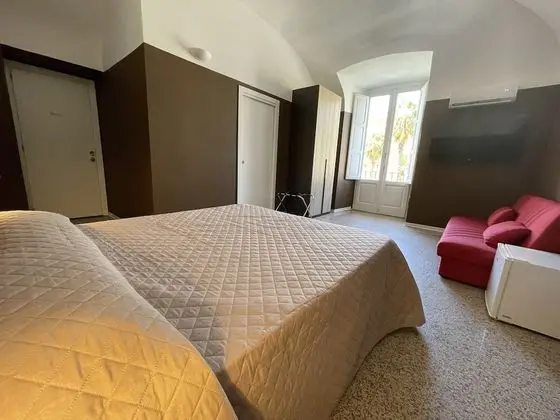 Superior Oda, Balkon