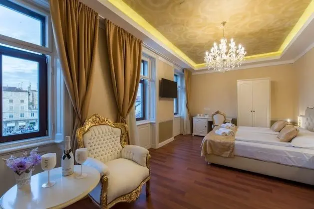 Luxury Tek Büyük Yataklı Oda, Şehir Manzaralı