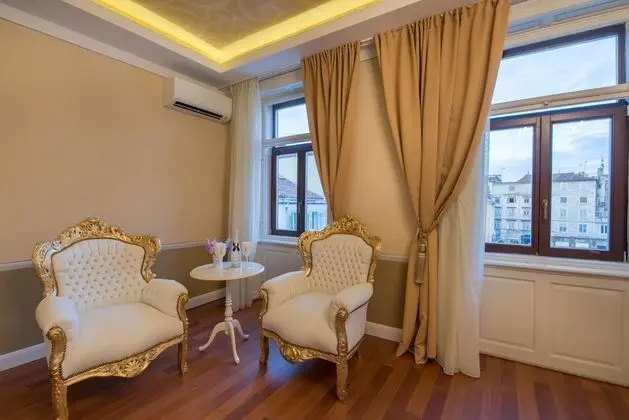 Luxury Tek Büyük Yataklı Oda, Şehir Manzaralı