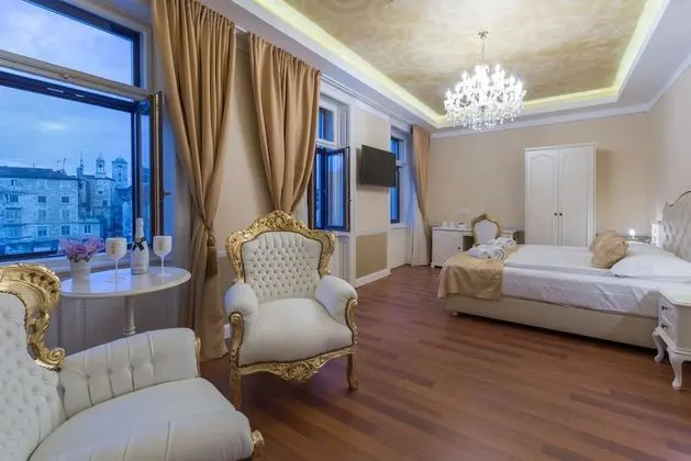 Luxury Tek Büyük Yataklı Oda, Şehir Manzaralı