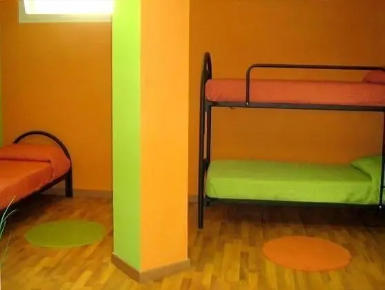 Basic Üç Kişilik Oda, Özel Banyo