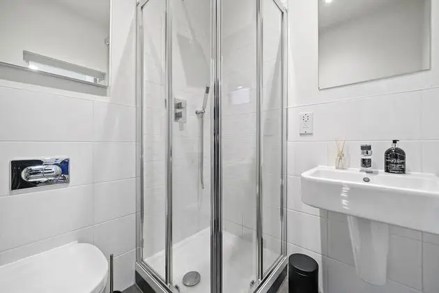 Apart Daire, Banyolu/Duşlu