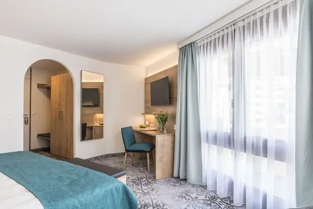 Superior Tek Büyük Yataklı Oda, Balkon (Panoramic)