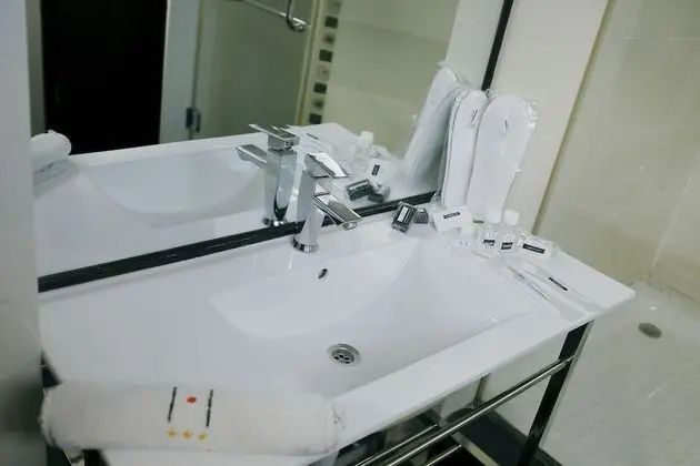 Tek Büyük Yataklı Oda, 1 En Büyük (King) Boy Yatak, Sigara İçilmez