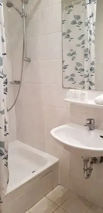 Tek Büyük Yataklı Oda (small)