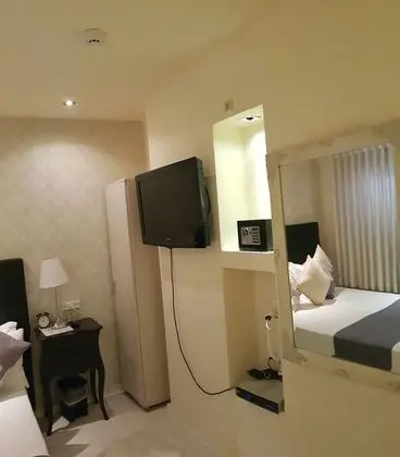 Standard Tek Büyük Yataklı Oda