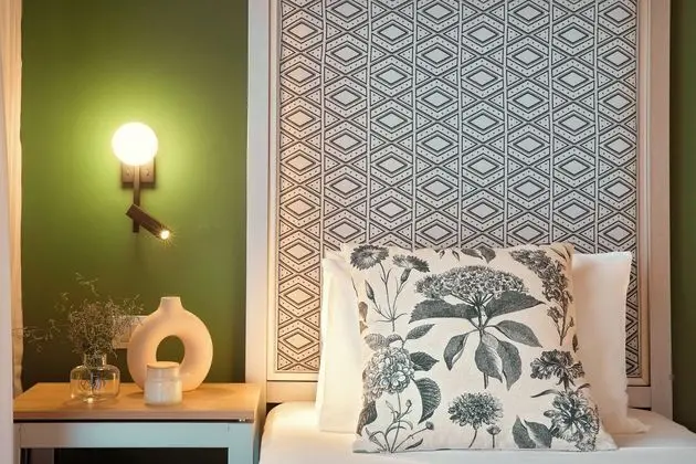 Oda, 2 Tek Kişilik Yatak, Sigara İçilmez