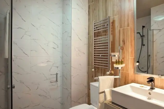 Süit, 1 En Büyük (King) Boy Yatak, Sigara İçilmez, Balkon
