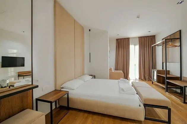 Deluxe Tek Büyük Yataklı Oda