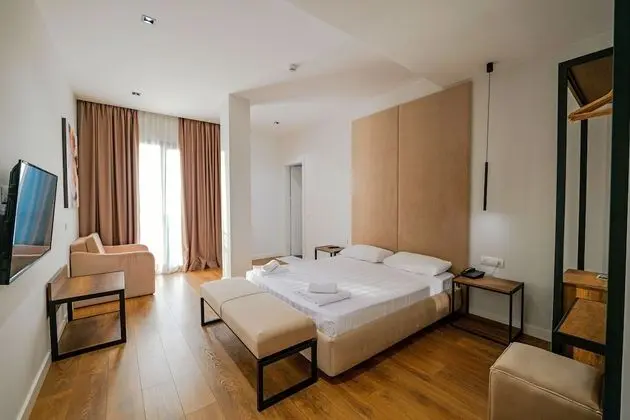 Deluxe Tek Büyük Yataklı Oda
