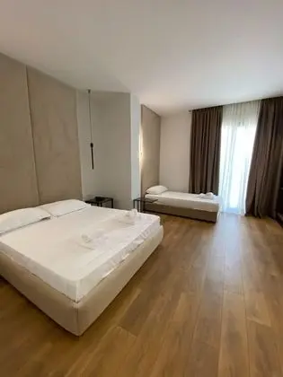 Deluxe Üç Kişilik Oda