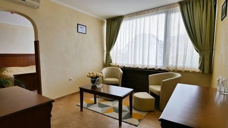 Comfort Tek Büyük veya İki Ayrı Yataklı Oda