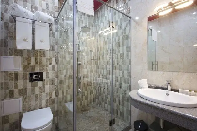 Standard Tek Büyük veya İki Ayrı Yataklı Oda