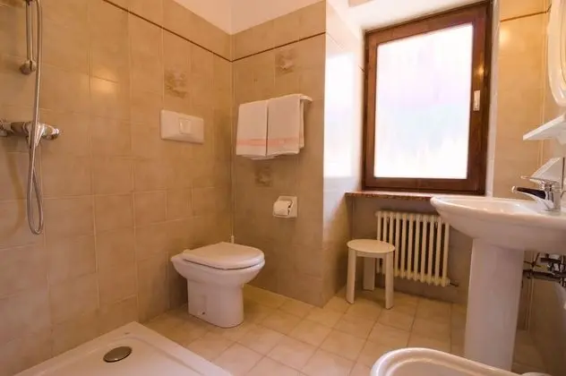 Standard Tek Büyük veya İki Ayrı Yataklı Oda