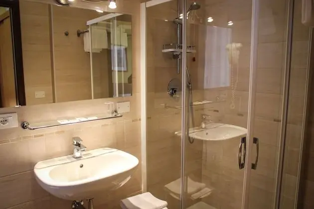 Superior Tek Büyük Yataklı Oda, Buzdolabı