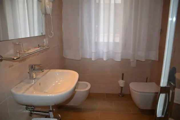 Superior Tek Büyük Yataklı Oda, Buzdolabı