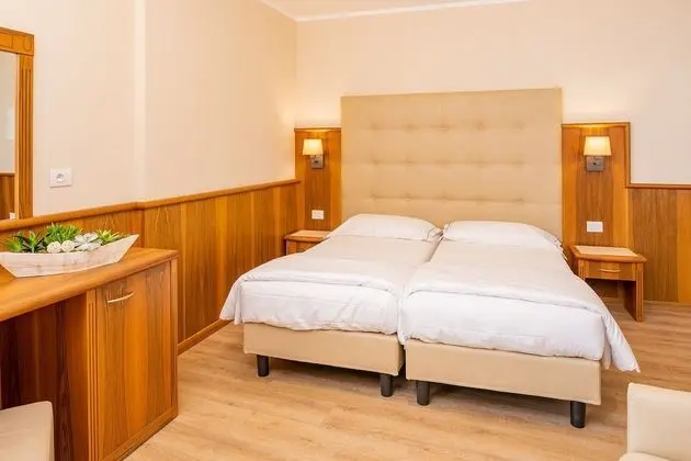 City Tek Büyük veya İki Ayrı Yataklı Oda, Balkon