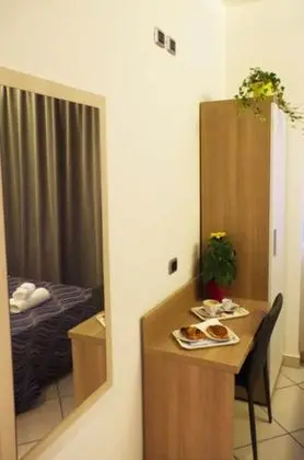 Üç Kişilik Oda, Şehir Manzaralı