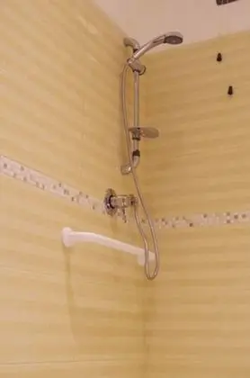 Üç Kişilik Oda, Şehir Manzaralı